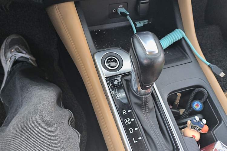 Used Nissan Sylphy 2020 1.6L TOP CVT Luxury Edition Gear Lever