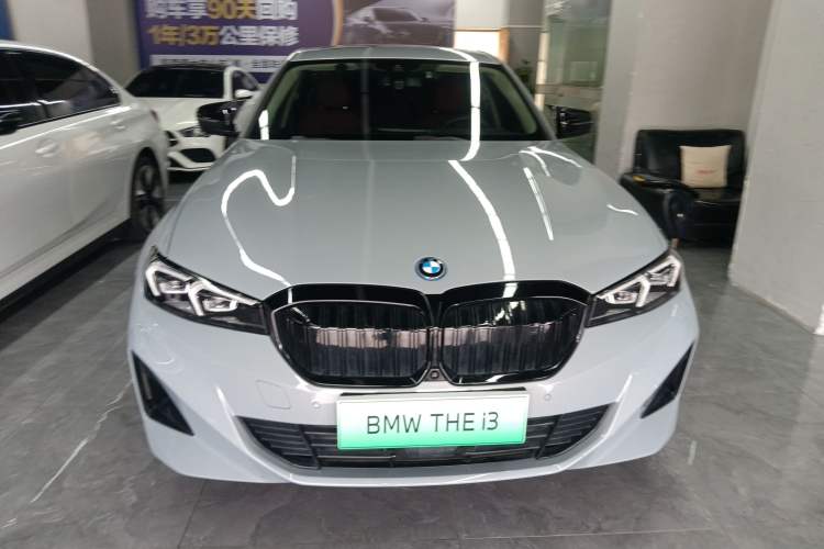 Used BMW i3 2025 eDrive 35 L
