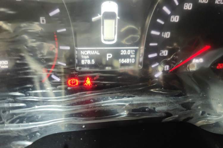 Used GAC Trumpchi GS4 2017 235T Automatic Two-Wheel Drive Luxury Smart Connectivity Version Odometer Close Up