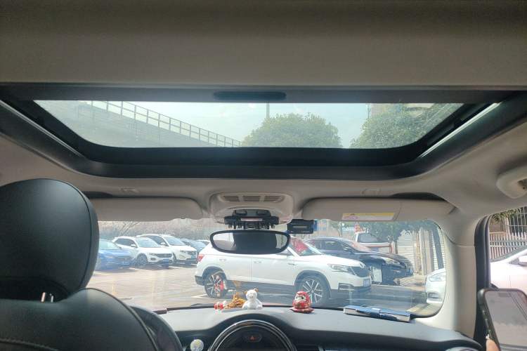 Used MINI 2019 1.5T COOPER Artist
