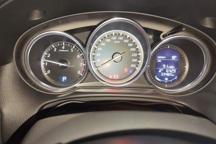 Used Mazda CX-5 2014 2.0L Automatic Two-Wheel Drive Urban Version Odometer Close Up