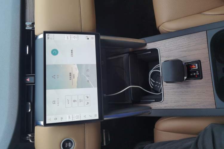 Used Land Rover Discovery Sport 2024 Performance Tech Edition