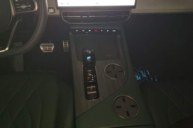 Used JETOUR Shanhai L9 2024 1.5TD 2DHT Max 5-Seater