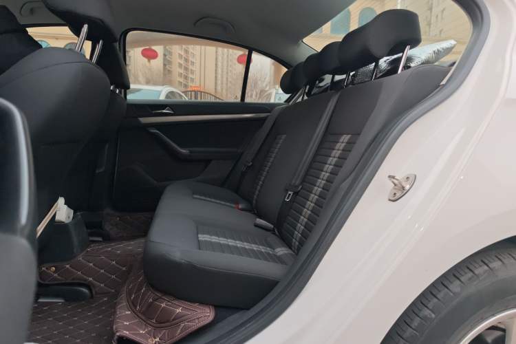 Used Volkswagen Lavida 2019 Lavida Start 1.5L Automatic Trendy Version China VI Standard Left Rear Seat