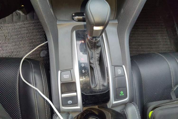 Used Honda Civic 2019 220TURBO CVT Dynamic Edition China VI Emission Standard Gear Lever