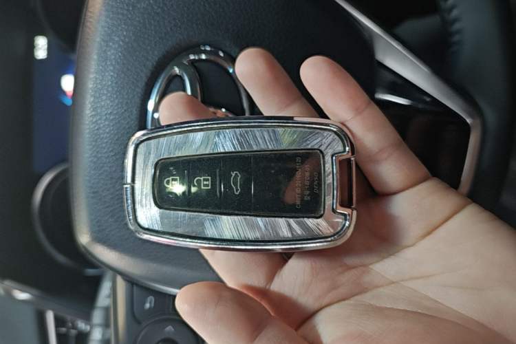 Used Toyota Camry 2023 2.0G Luxury Edition