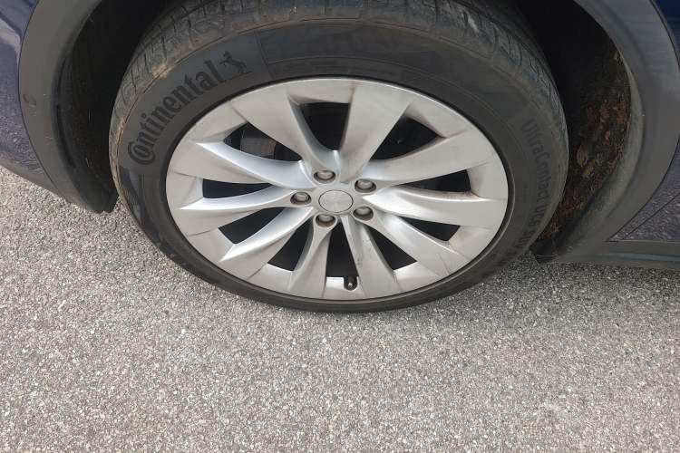 Used Tesla Model X 2017 X 100D Long Range Edition Left Front Wheel Hub