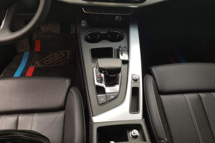 Used Audi A4L 2024 40 TFSI Fashion Dynamic Model
