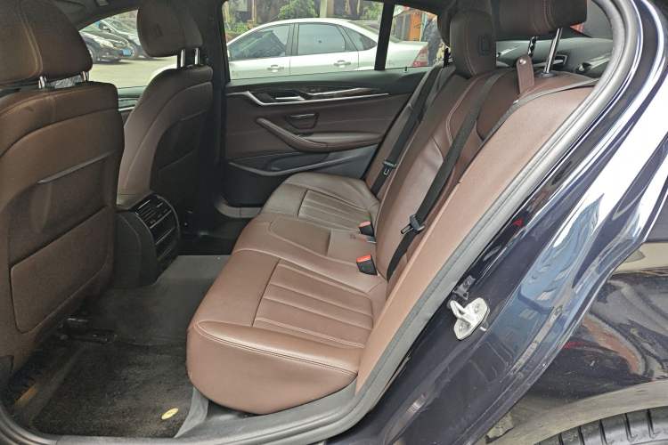 Used BMW 5 Series 2019 525Li M Sport Package