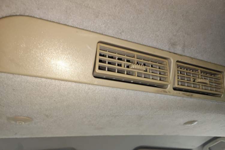 Used BAIC Weiwang M20 2014 1.5L Basic Version BJ415B Headliner