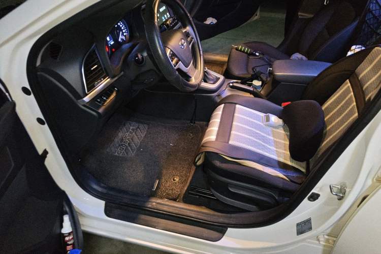 Used Hyundai Elantra (6th Generation / Lingdong) 2016 1.6L Automatic ZhiXuan – Elite Version Driver Seat