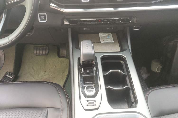 Used Geely Auto Haoyue L 2023 2.0T DCT Prestige Edition