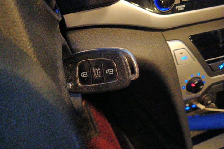 Used Hyundai Elantra (6th Generation / Lingdong) 2016 1.6L Automatic ZhiXuan – Elite Version Vehicle Key