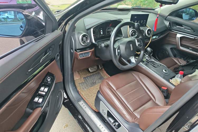 Used Wey VV5 2017 2.0T Ultra-Luxury Version
