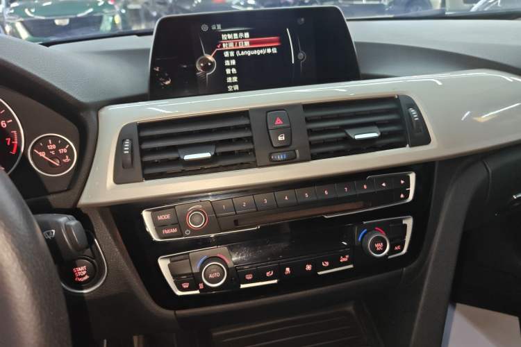 Used BMW 3 Series 2016 320Li Fashion Model
