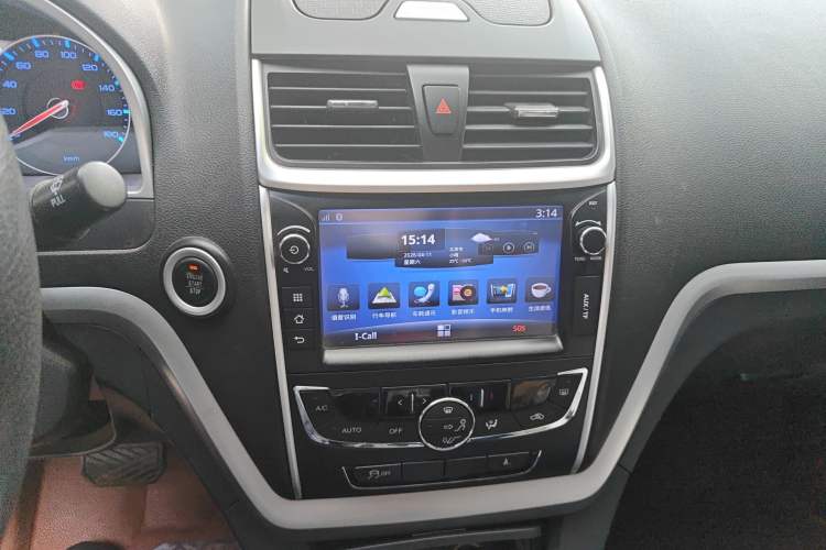 Used Geely Auto Emgrand New Energy 2016 EV Elite Model Audio And AC Panel