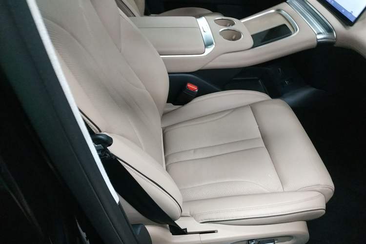 Used XPeng X9 2024 610 Long-Range Pro