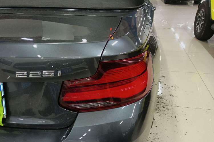 Used BMW 2 Series 2019 225i Convertible Coupe Luxury Edition M Sport Package
