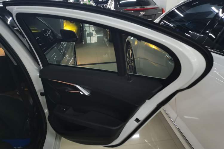 Used BMW 1 Series 2017 118i Fashion Model
