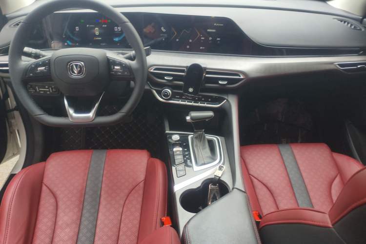 Used CHANGAN Eado 2021 PLUS Blue Whale NE 1.4T GDI DCT Prestige Model
