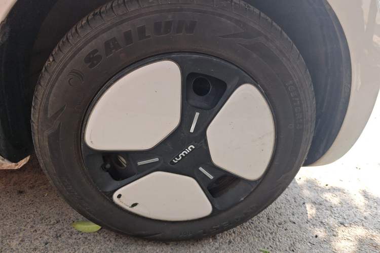 Used CHANGAN NEVO Lumin 2023 205km Xiangqin Version Right Front Wheel Hub