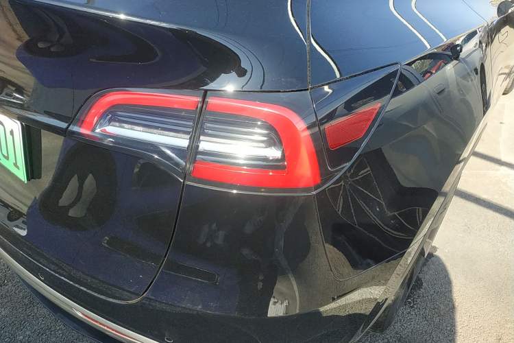 Used Tesla Model Y 2021 Standard Range Rear-Wheel Drive Version