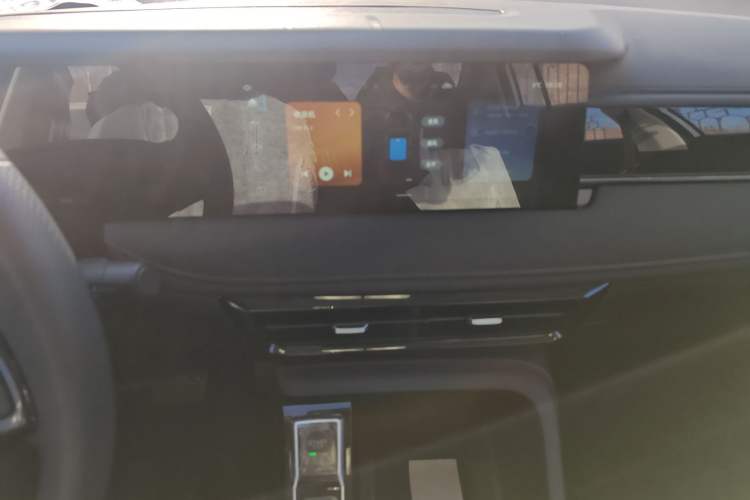 Used Roewe i5 2026 Model 1.5L CVT Luxury Version
