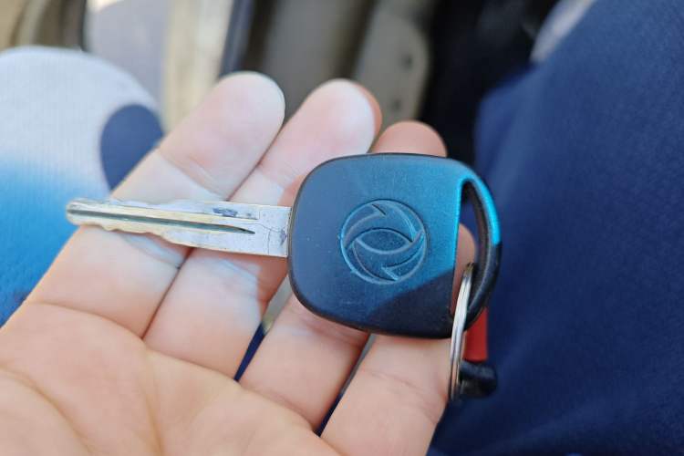 Used Dongfeng Xiaokang C37 2012 1.4L Standard Edition DK13-06
