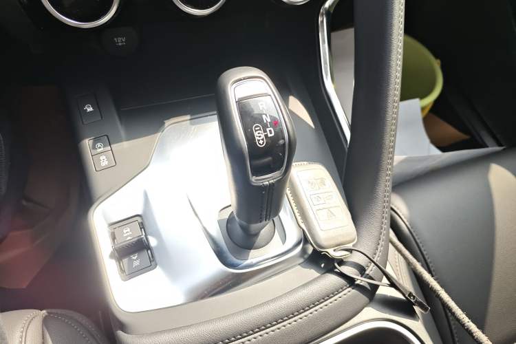 Used Jaguar E-PACE 2018 P200 S China VI
