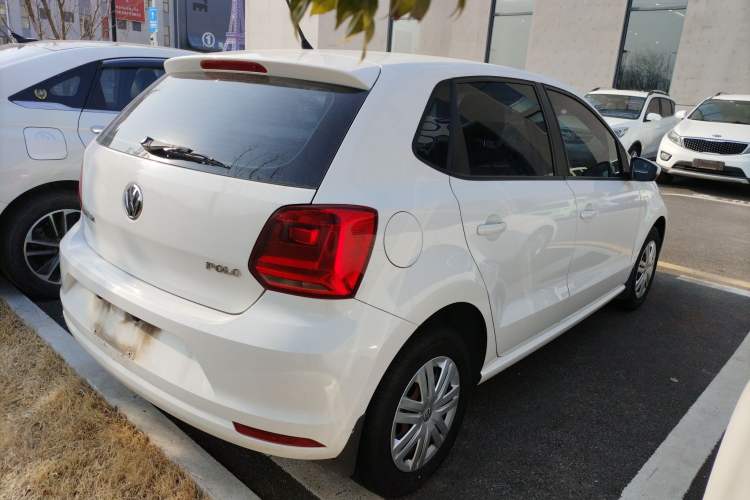 Used Volkswagen Polo 2014 1.4L Manual Fashion Edition Rear Right 45 Deg