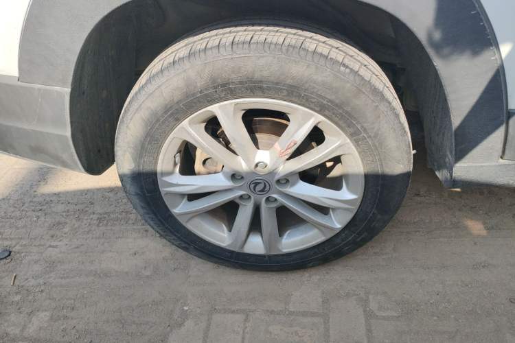 Used Dongfeng Fengon S560 2019 1.8L CVT Elite Model
