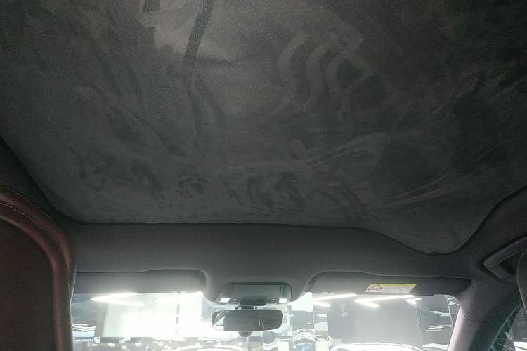 Used Porsche Taycan 2022-Year Updated Taycan
