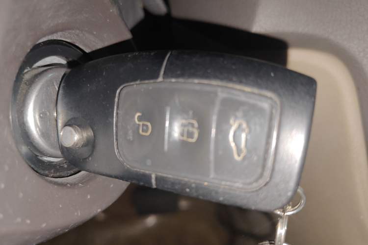 Used Ford Focus 2009 Hatchback 1.8L Automatic Fashion Edition
