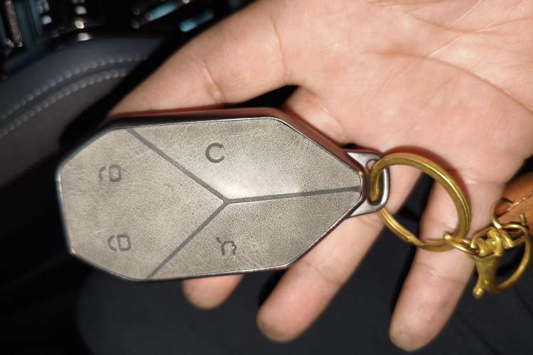 Used Formula Leopard 5 2023 Cloud Ride Flagship Edition
