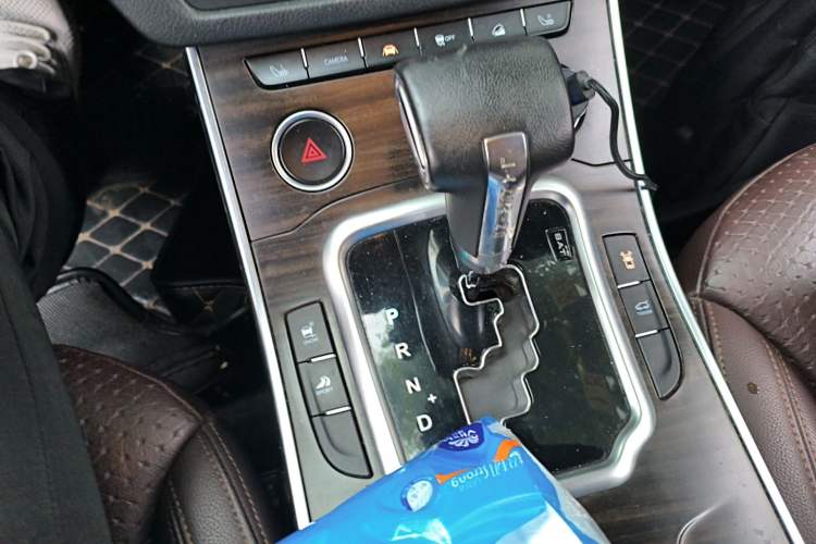 Used Land X7 2015 2.0T Panoramic Prestige Edition