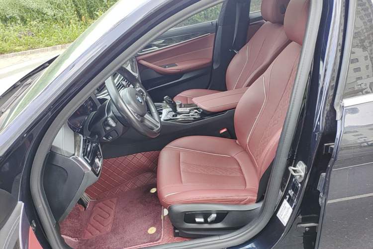 Used BMW 5 Series 2021 Facelifted 525Li M Sport Package Left Front Seat