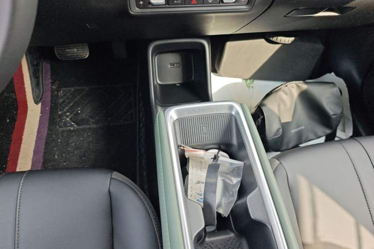 Used Baojun Spark EUV 2026 Model 301km Coffee Entrepreneur Edition
