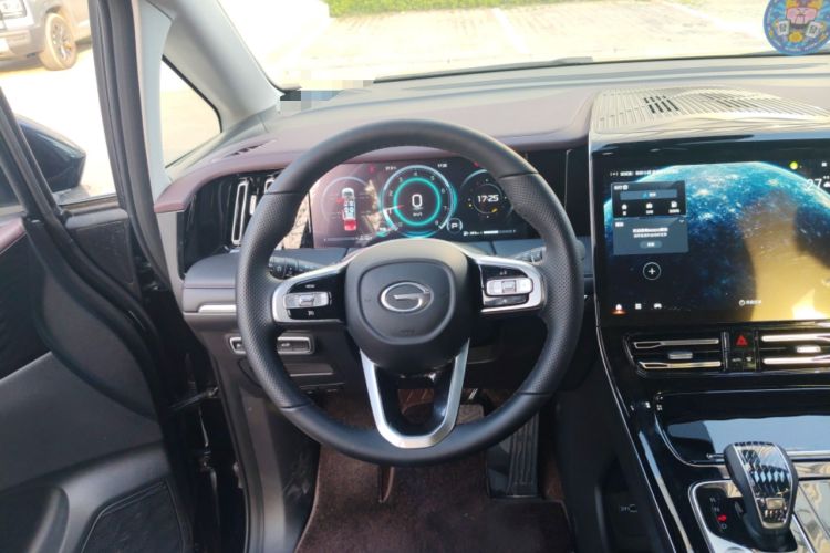 Used GAC Trumpchi M8 2024 Master Series 400T Prestige Edition Steering Wheel