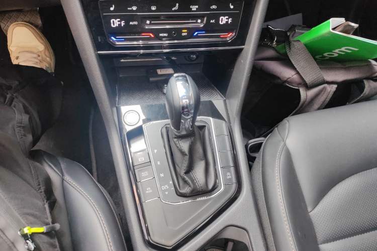 Used Volkswagen Tharu 2022 280TSI Two-Wheel-Drive Luxury Edition