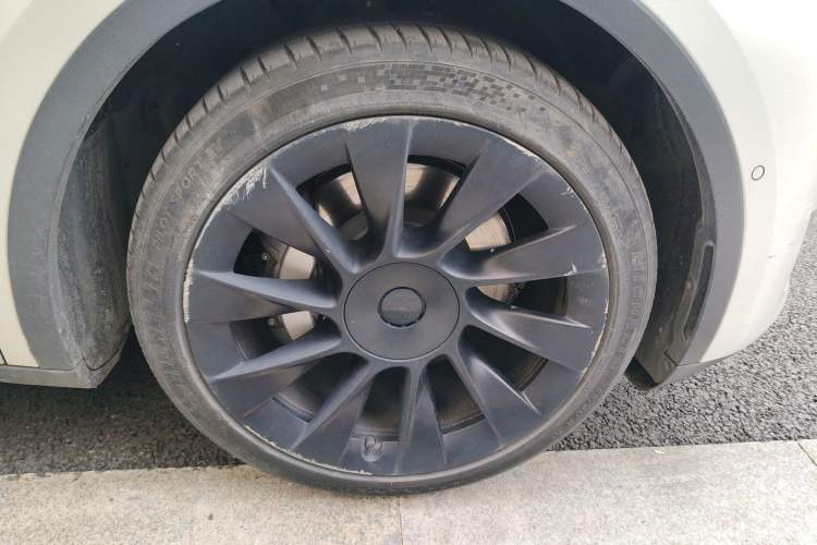 Used Tesla Model Y 2022 Rear-Wheel-Drive Version
