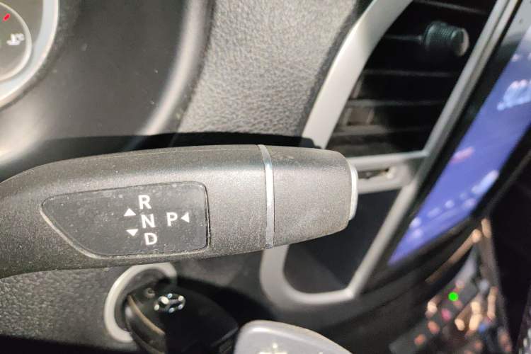 Used Mercedes-Benz Vito 2021 2.0T Elite Version 7 Seats
