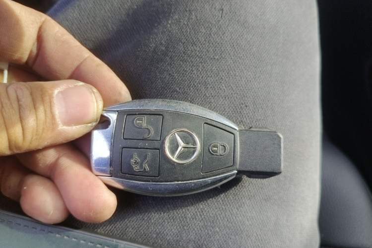 Used Mercedes-Benz E-Class 2015 E 200 L Vehicle Key