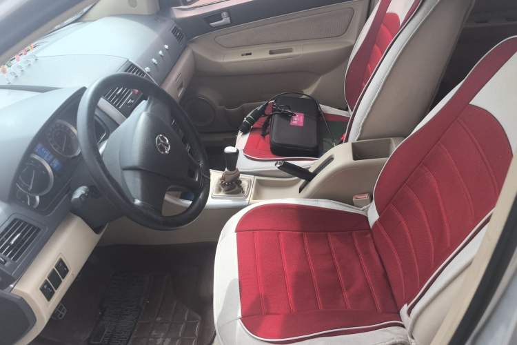 Used BAIC E Series 2012 Hatchback 1.3L Manual Liking Edition