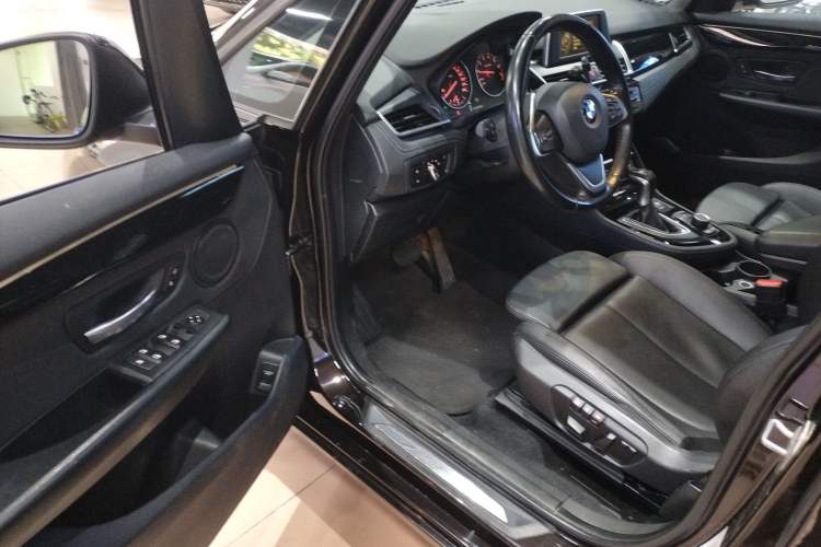 Used BMW 2 Series Active Tourer (Import) 2015 218i Sports Design Package
