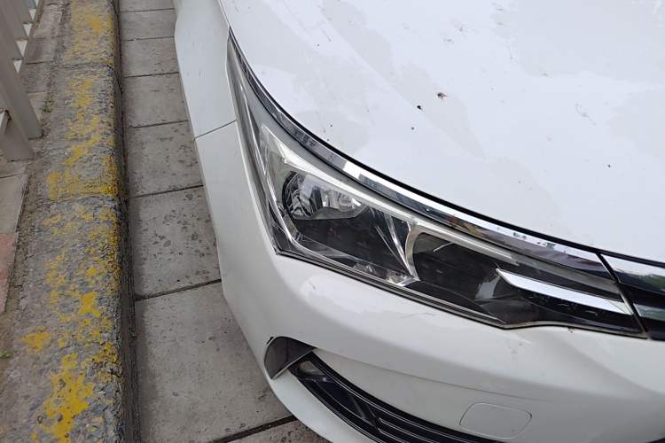 Used Toyota Corolla 2017 Revised Version 1.2T S-CVT GL Right Front Headlight