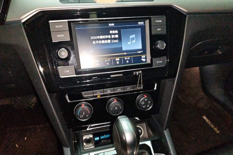 Used Volkswagen Magotan 2018 330TSI DSG Advanced Model
