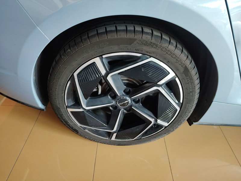 Used BYD Seal 2022 700 km Long-Range Rear-Wheel-Drive Version — 25