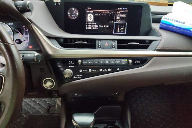 Used Lexus ES 2020 200 Excellence Edition
