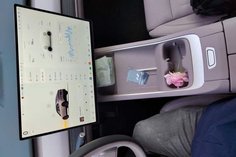 Used ONVO L60 2024 60 kWh All-Wheel Drive