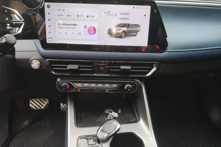 Used GAC Trumpchi GS3 2023 Shadow Speed 270T Dynamic Intelligence Edition Audio And AC Panel